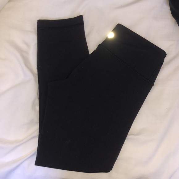 Lululemon Wunder Under Legging - Picture 3 of 3